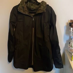 Lululemon fo drizzle rain coat